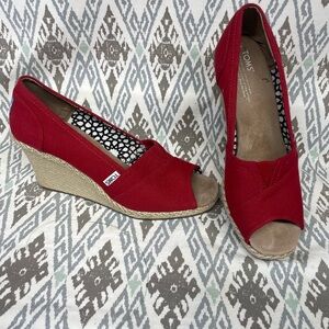 Toms Womens Stella Peep Toe Espadrilles Red Summer Wedge 3" Heel Size 9.5